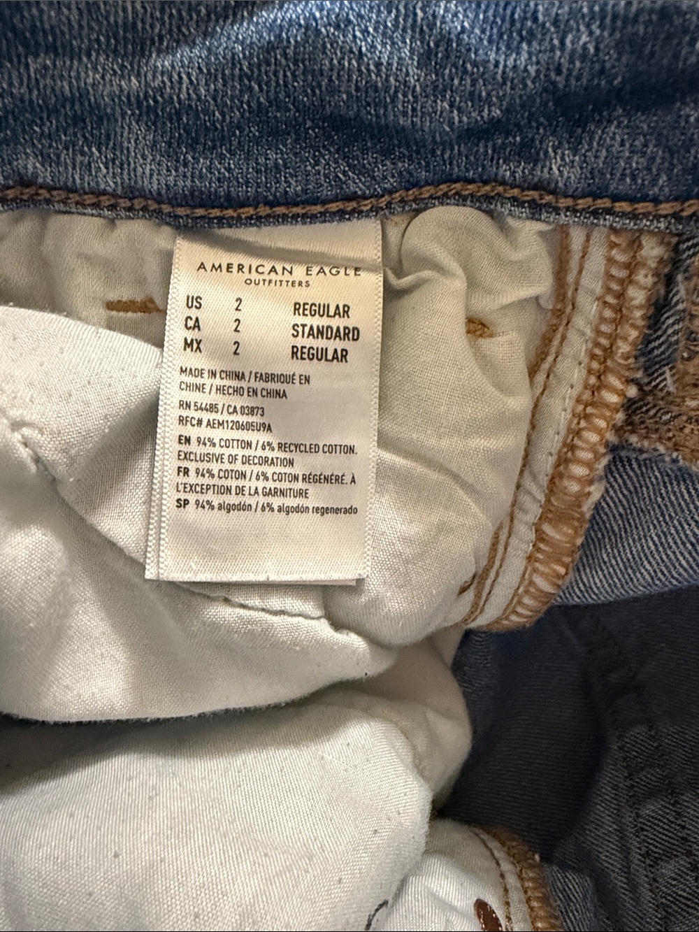 Light Wash Distressed highest rise mom Jeans - Casual Everyday Denim - Picture 5 of 5